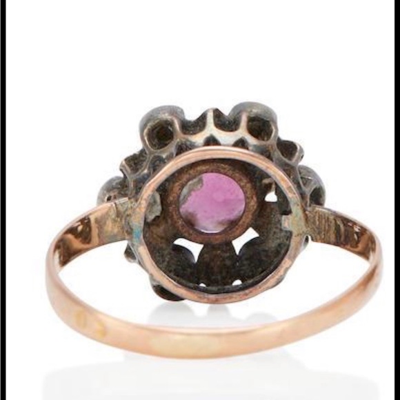 ANTIQUE SILVER-TOPPED ROSE GOLD, GARNET AND DIAMOND RING - Picture 3 of 4